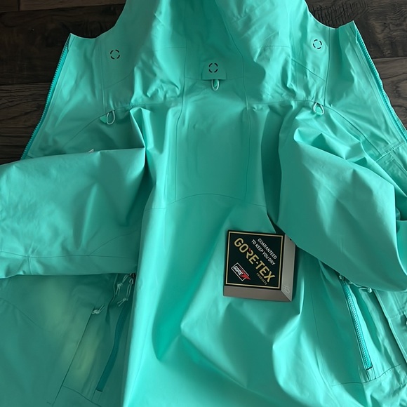 Nike ACG stormfit gore-tex jacket - Picture 3 of 3